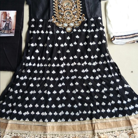 Dresses & Skirts - Party gown